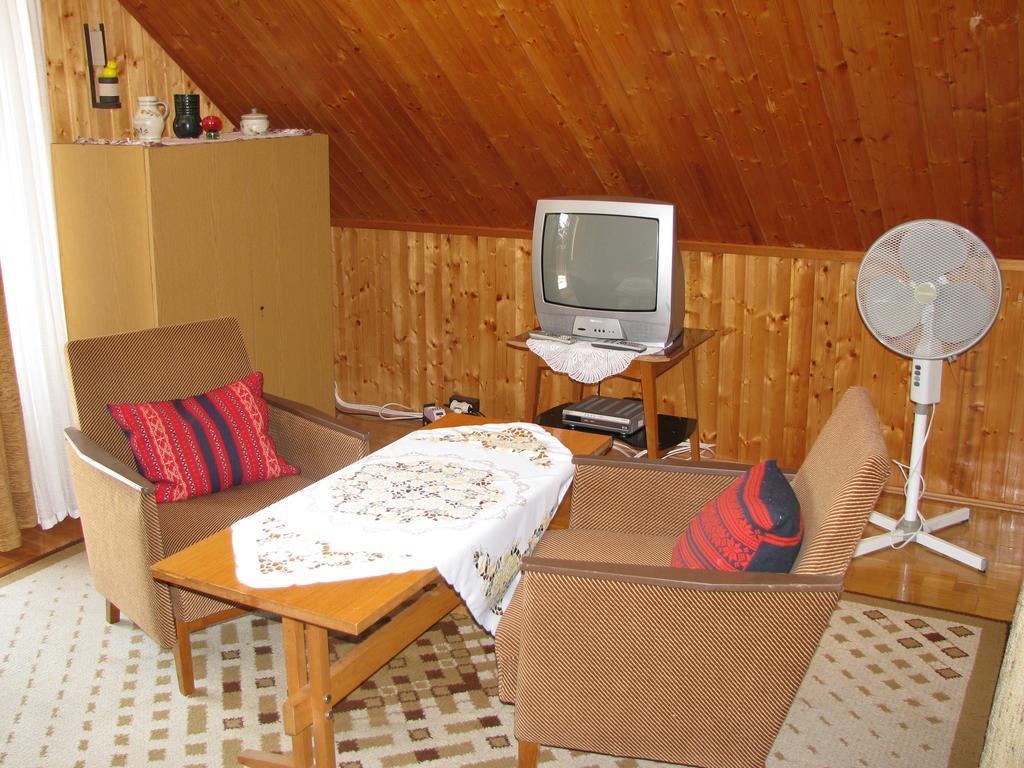 Révfülöp Otto Nyaraloヴィラ エクステリア 写真